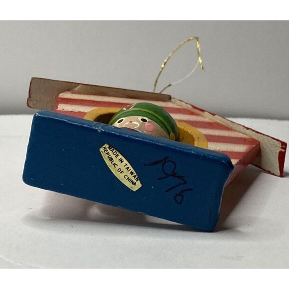 Vintage 1976 wood toy soldier Christmas ornament Taiwan Distressed Hand Painted - Picture 6 of 6